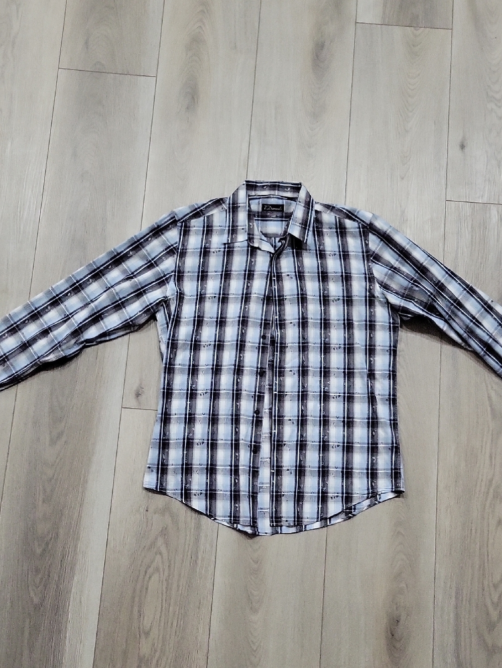 7 Diamonds Men's Black and White Plaid Button-Down Shirt
